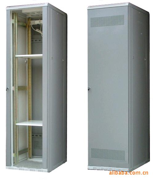 上海钣金加工标准机柜全解析 网络机柜、通信机柜、工业机柜与通讯网络柜定制指南